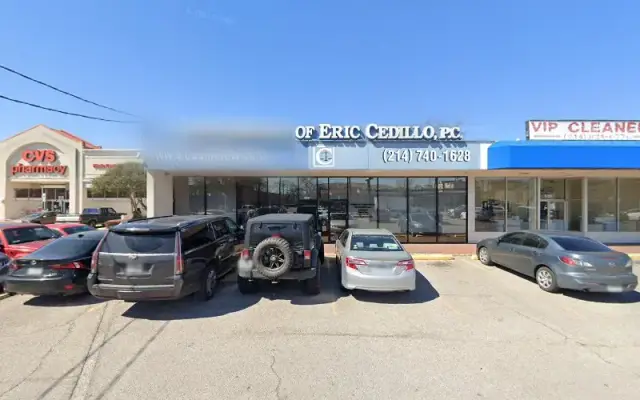 American Bulldog Pet House in Dallas, TX