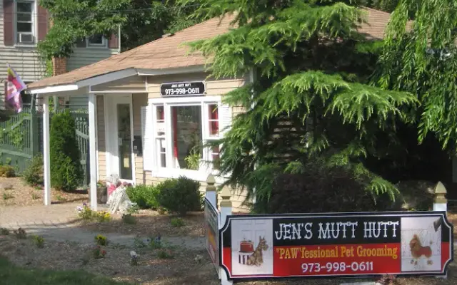 Bark and Bubbles LLC in Sciota, PA