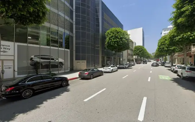 Frenchie Hub LLC in Beverly Hills, CA