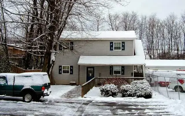 Hans Meadow Kennel Inc. in Christiansburg, VA