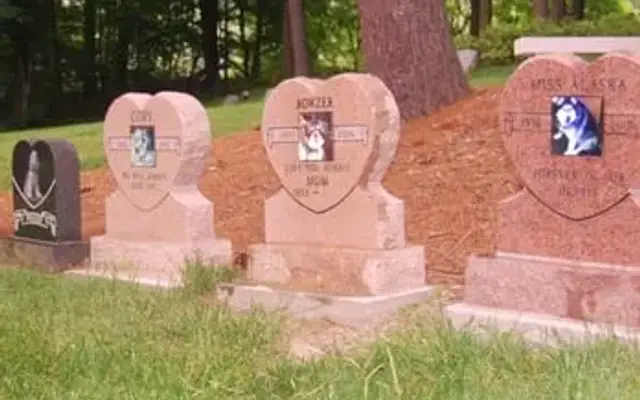 Paws Awhile Pet Memorial Park in Richfield, OH