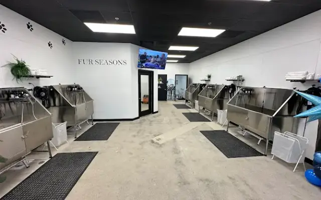 Fur Seasons Dog Wash in Cedar Hill, TX