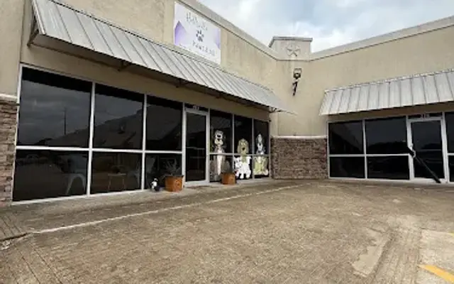 Hallsville Paws and All in Hallsville, TX