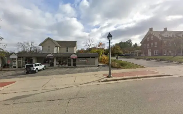 Stylynn Pets Grooming in Delafield, WI