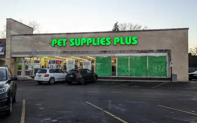 Pet Supplies Plus Des Plaines in Des Plaines, IL
