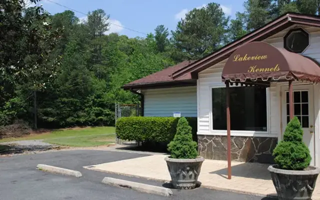 Lakeview Kennels in Roswell, GA