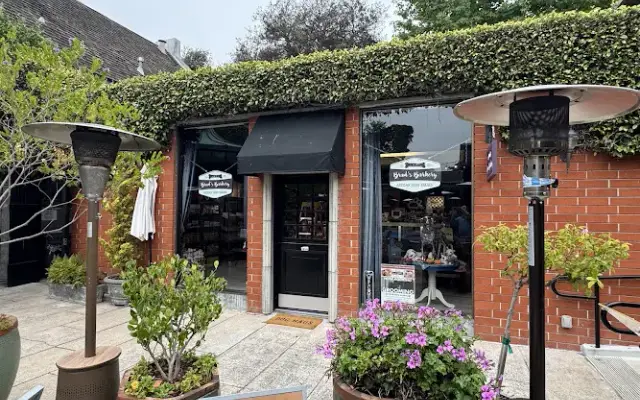 Brad’s Barkery Dog Boutique in Carmel-By-The-Sea, CA