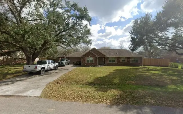 Pretty Pets in Alvin, TX